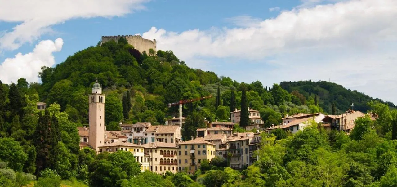 Montegrappa Fly On Apartment Crespano del Grappa