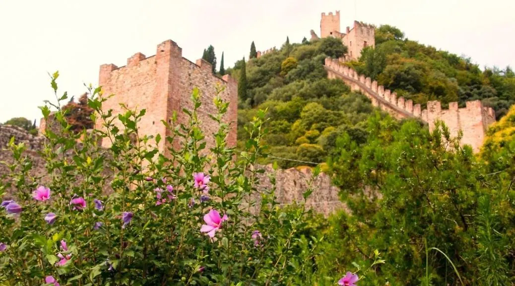 Montegrappa Room Crespano del Grappa Italia